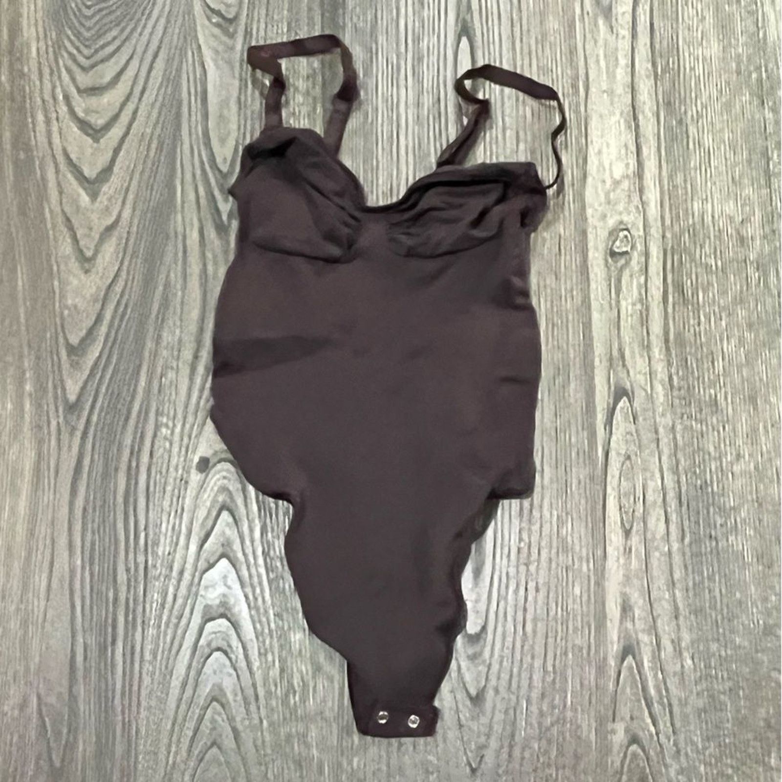 SKIMS NWOT Skims Seamless Sculpt Thong Bodysuit Shapewear Size L Size ONE SIZE - 1 Thumbnail