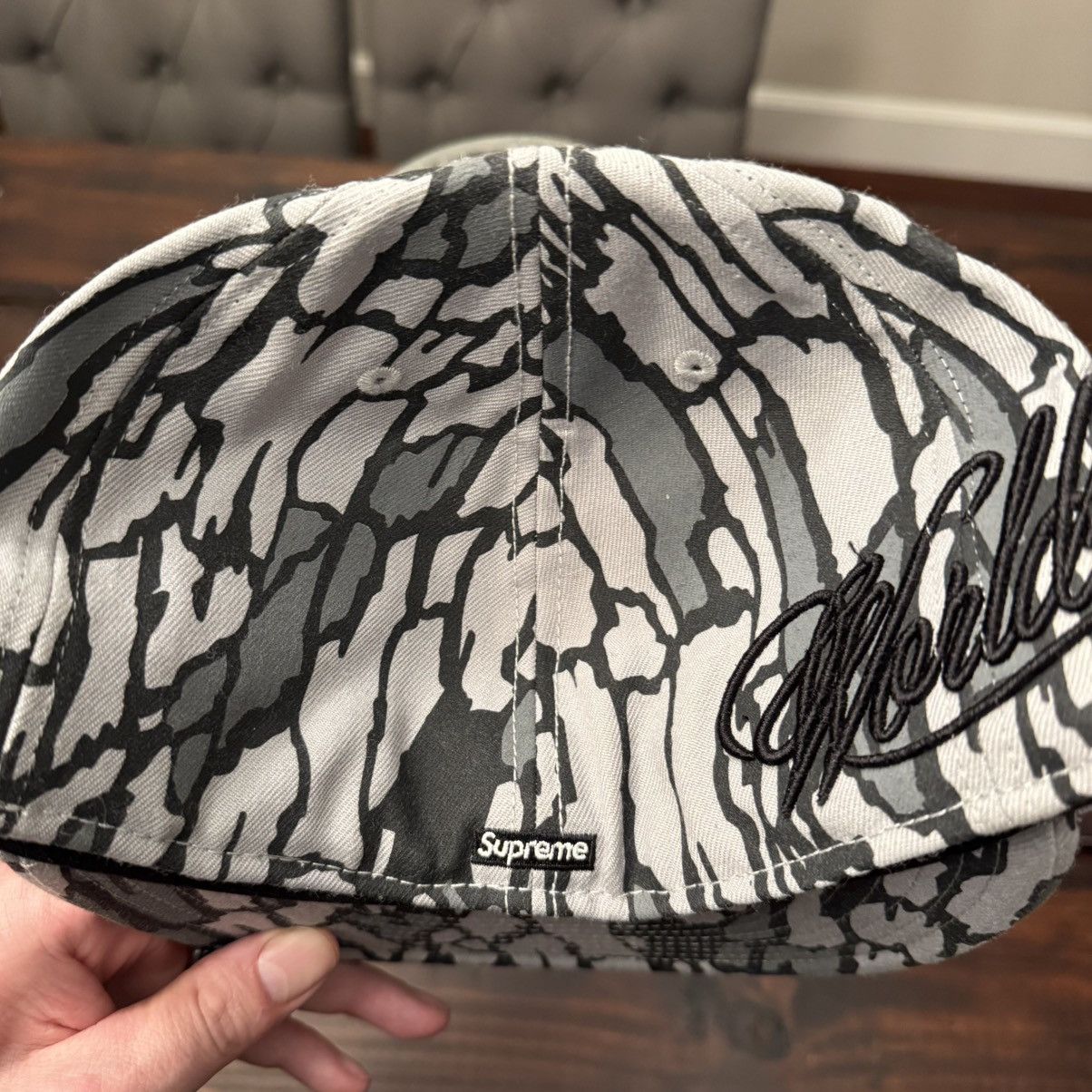 Supreme Supreme World Famous Script Treebark Camo New Era Fitted Hat Size ONE SIZE - 6 Thumbnail