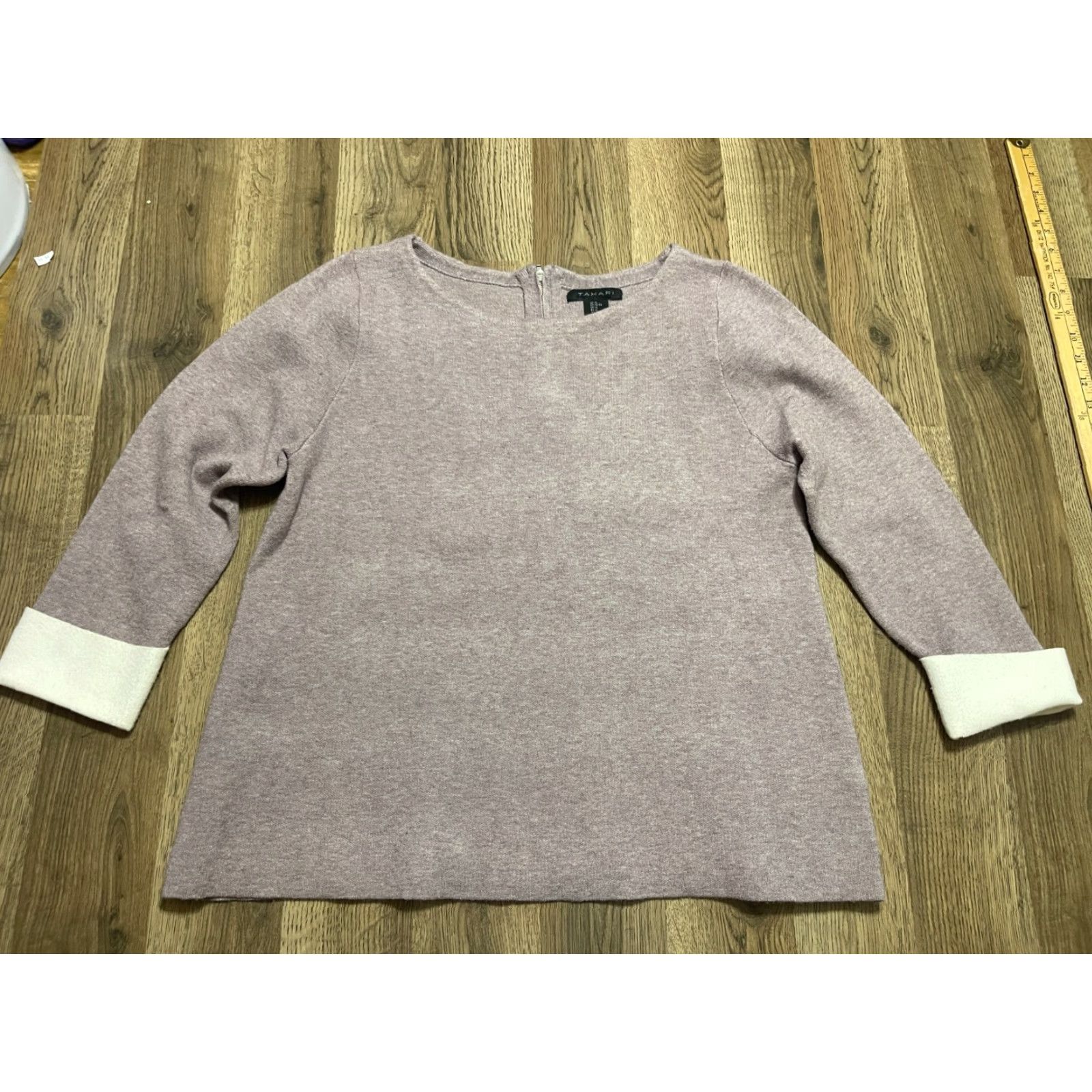 Vintage Tahari Sweater, Women's Size XL, Purple, 3/4 Sleeve, Back Zip, Pullover, Regular, Casual, Fall, Spring, Summer, Women Size XL / US 12-14 / IT 48-50 - 2 Thumbnail