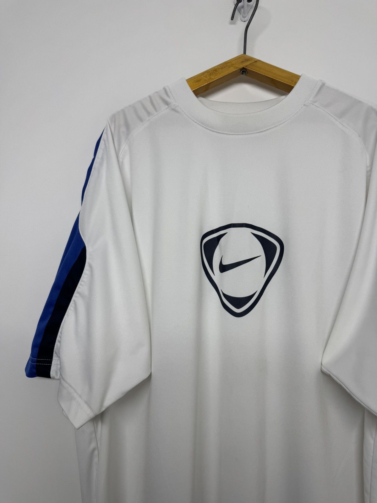 Nike Vintage Nike Football Template Big Logo Shirt Size US XL / EU 56 / 4 - 6 Thumbnail