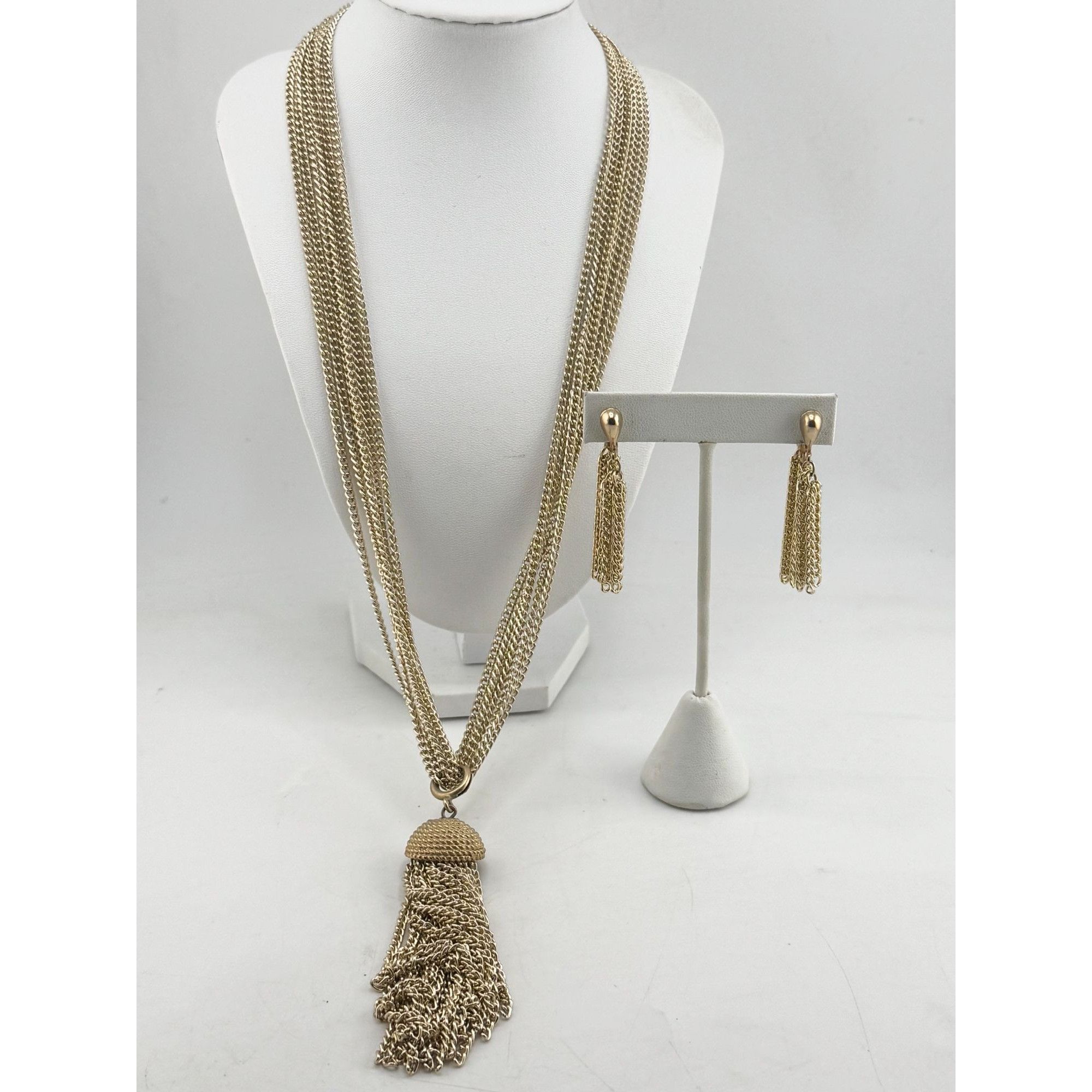Vintage Vintage Sarah Coventry gold chain tassel necklace and earrin Size ONE SIZE - 3 Thumbnail