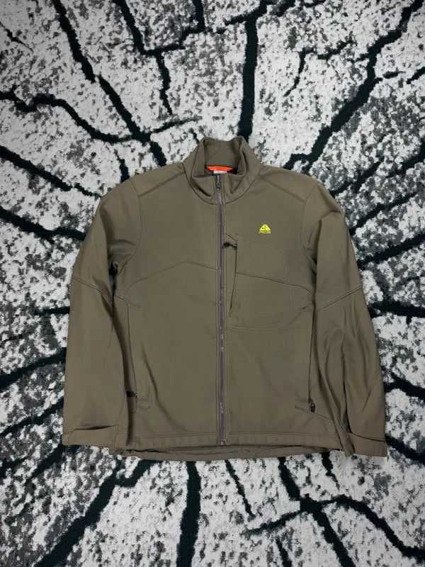 Nike Nike ACG Softshell Jacket Green Khaki M Size US M / EU 48-50 / 2 - 1 Thumbnail