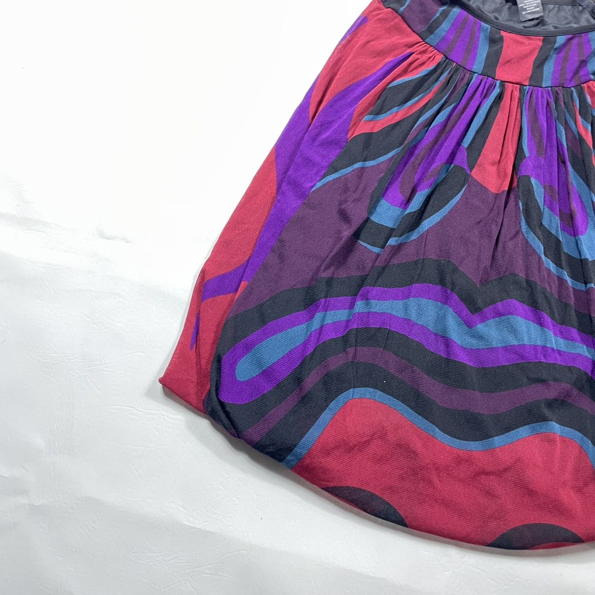 Vivienne Tam VIVIENNE TAM PRINTED MESH SKIRT Size 25" / US 0 / IT 36 - 5 Thumbnail