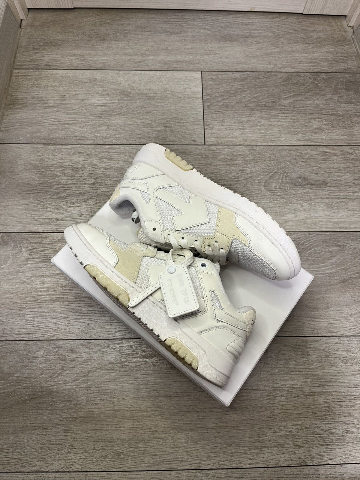 Off-White Off-White Out Off Office Slim Size US 8 / EU 41 - 2 Thumbnail