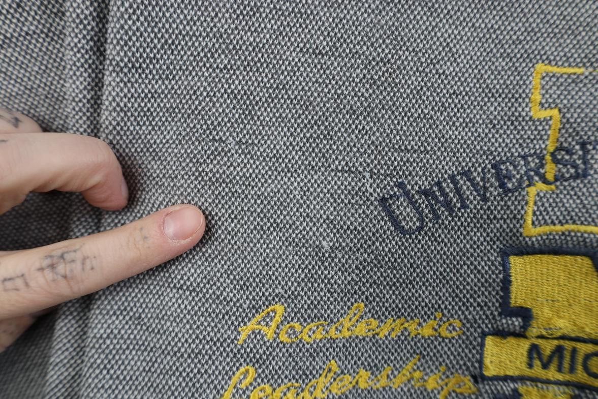 Vintage Vintage 90s University of Michigan Crewneck Sweatshirt Gray Size US XL / EU 56 / 4 - 5 Thumbnail