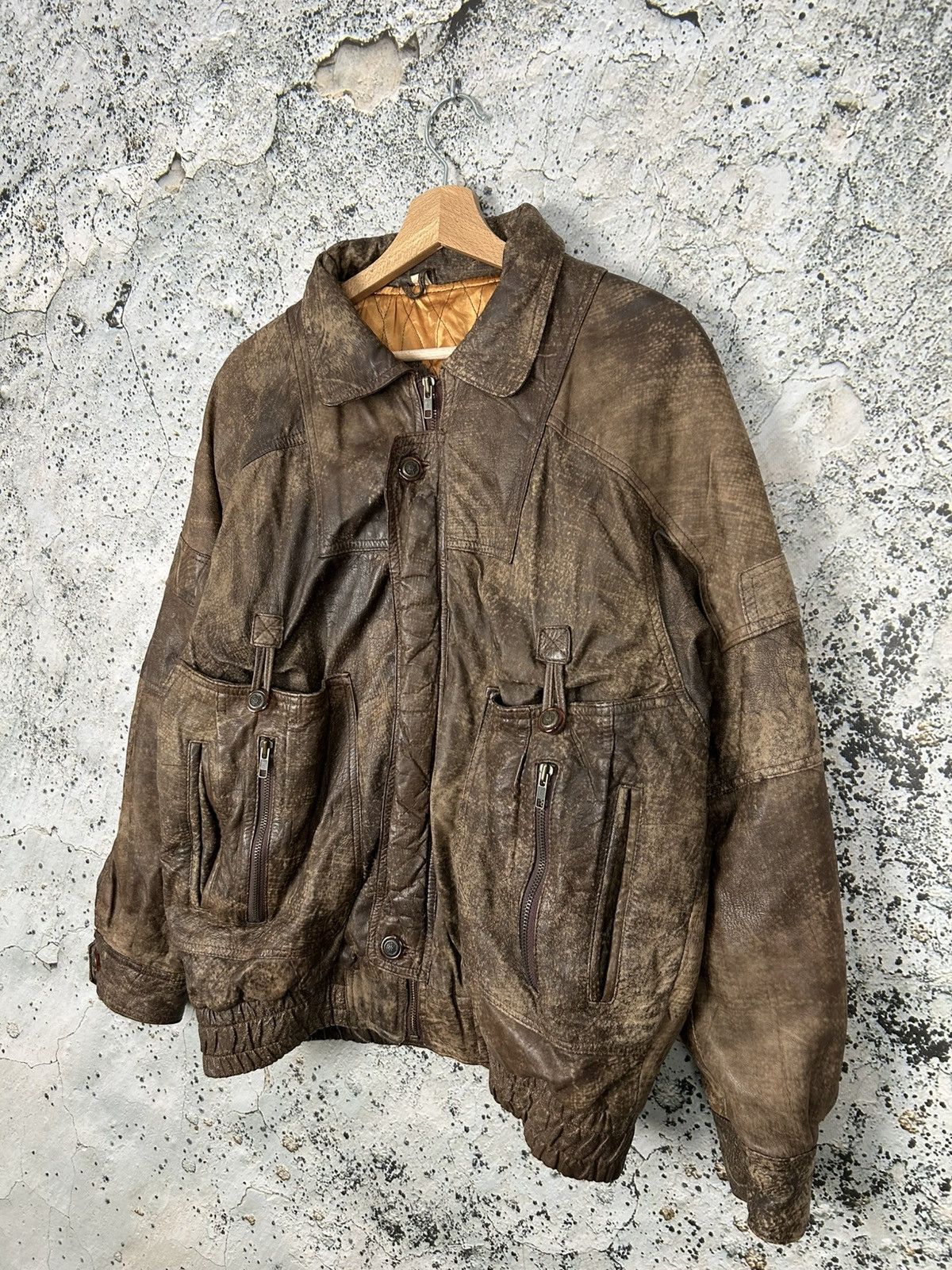 Genuine Leather Vintage Genuine Leather Bomber Jacket Avant Garde 90s Size US S / EU 44-46 / 1 - 2 Thumbnail