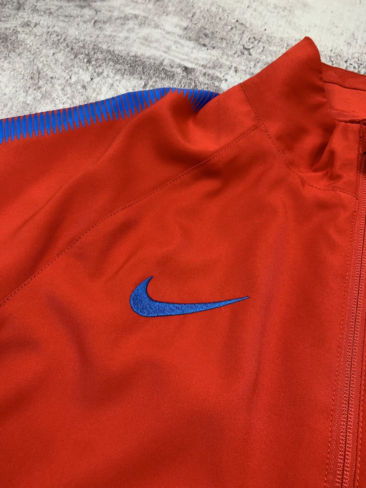 Nike FC Barcelona Nike 2017 Tracksuit jacket Jersey Size US L / EU 52-54 / 3 - 6 Thumbnail