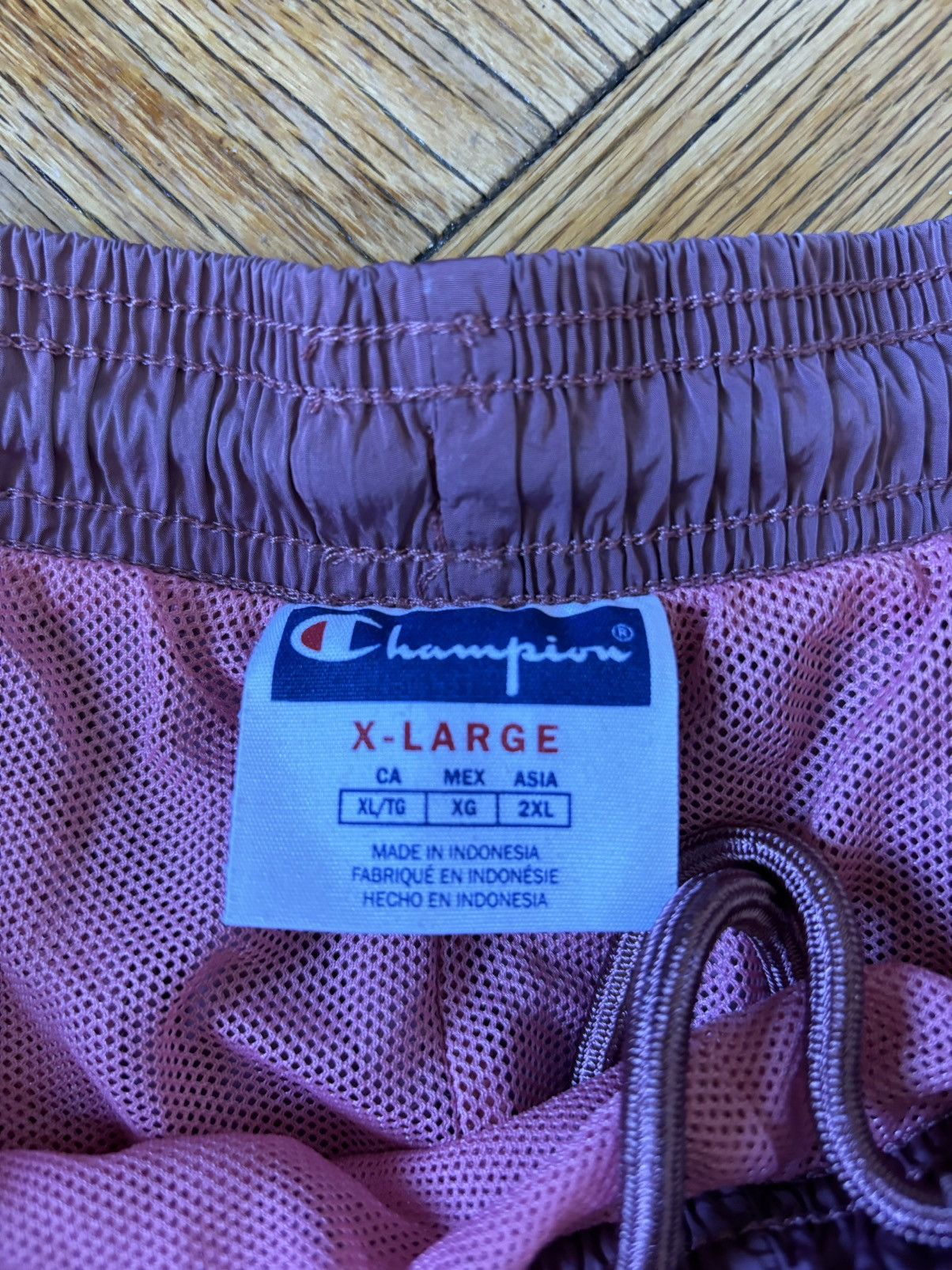 Champion Champion Shorts Size US 35 - 2 Thumbnail