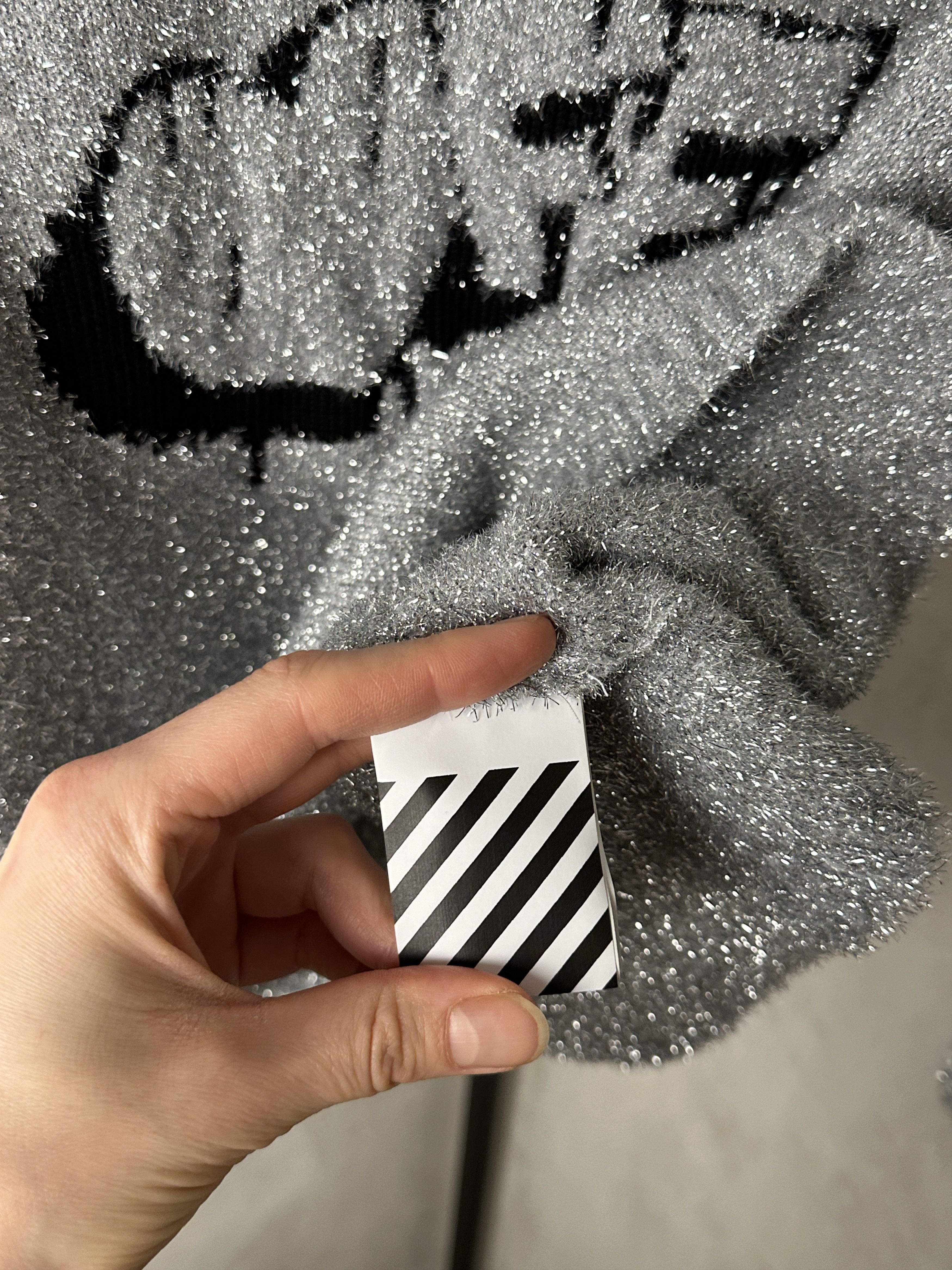 Off-White Off-White Off Crew Neck Logo Silver Jumper Size S / US 4 / IT 40 - 6 Thumbnail
