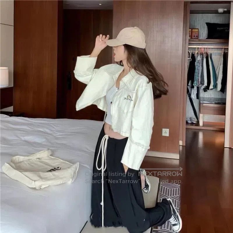 Miu Miu Miumiu Women's Casual Denim Jacket. Size M / US 6-8 / IT 42-44 - 4 Thumbnail