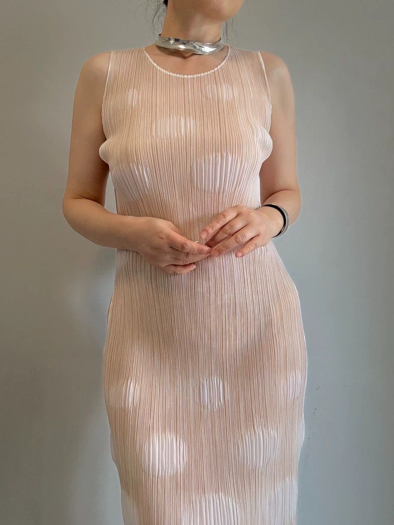Issey Miyake Issey Miyake size:4 Brown embossed dress Size XS / US 0-2 / IT 36-38 - 4 Thumbnail