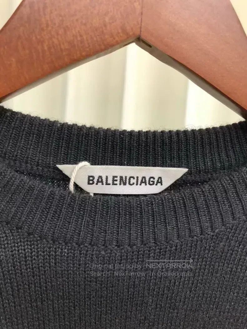 Balenciaga Balenciaga Multilingual Color Logo Collar Knit Sweater, XS Size US XS / EU 42 / 0 - 8 Thumbnail