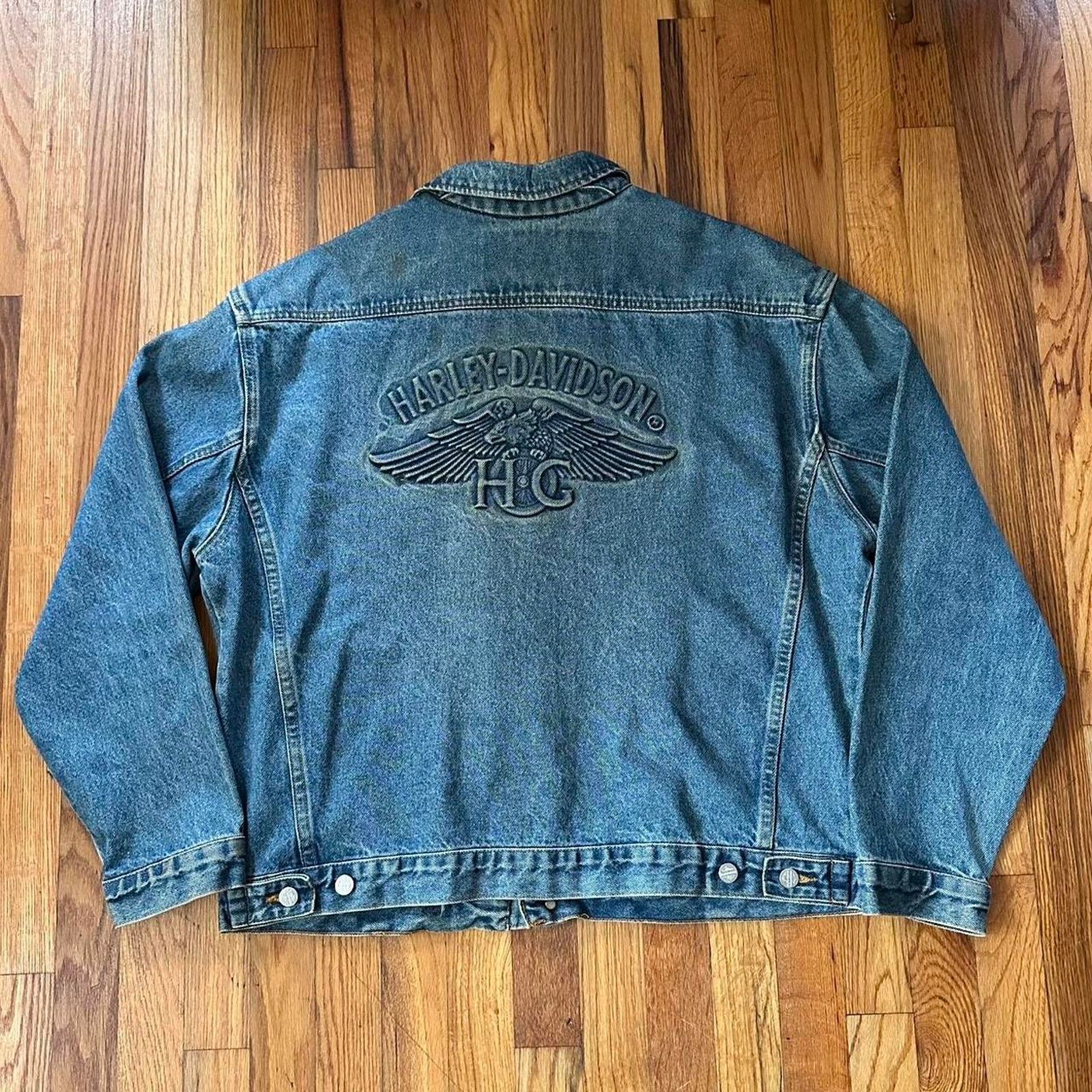 Harley Davidson Rare Harley Davidson Embossed Denim Trucker Zip Jacket XL Size US XL / EU 56 / 4 - 6 Thumbnail