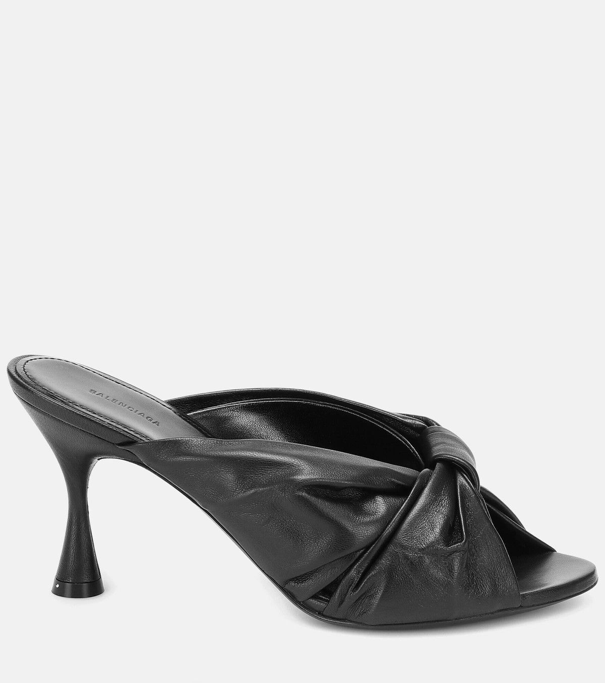 o1y0625 Leather Mules in Black