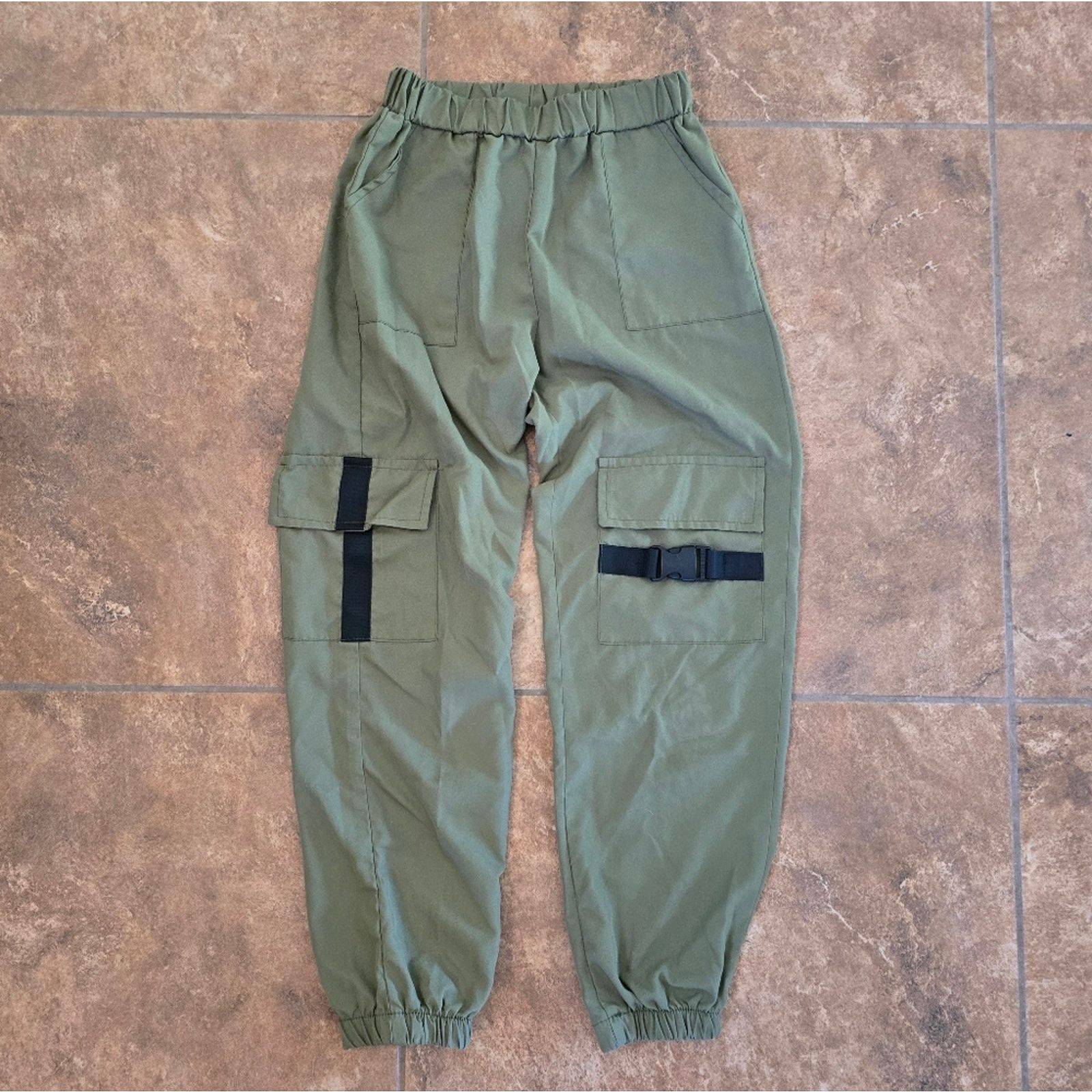 Other Olive Black Detailed Utility Cargo Jogger Size 25" / US 0 / IT 36 - 1 Thumbnail