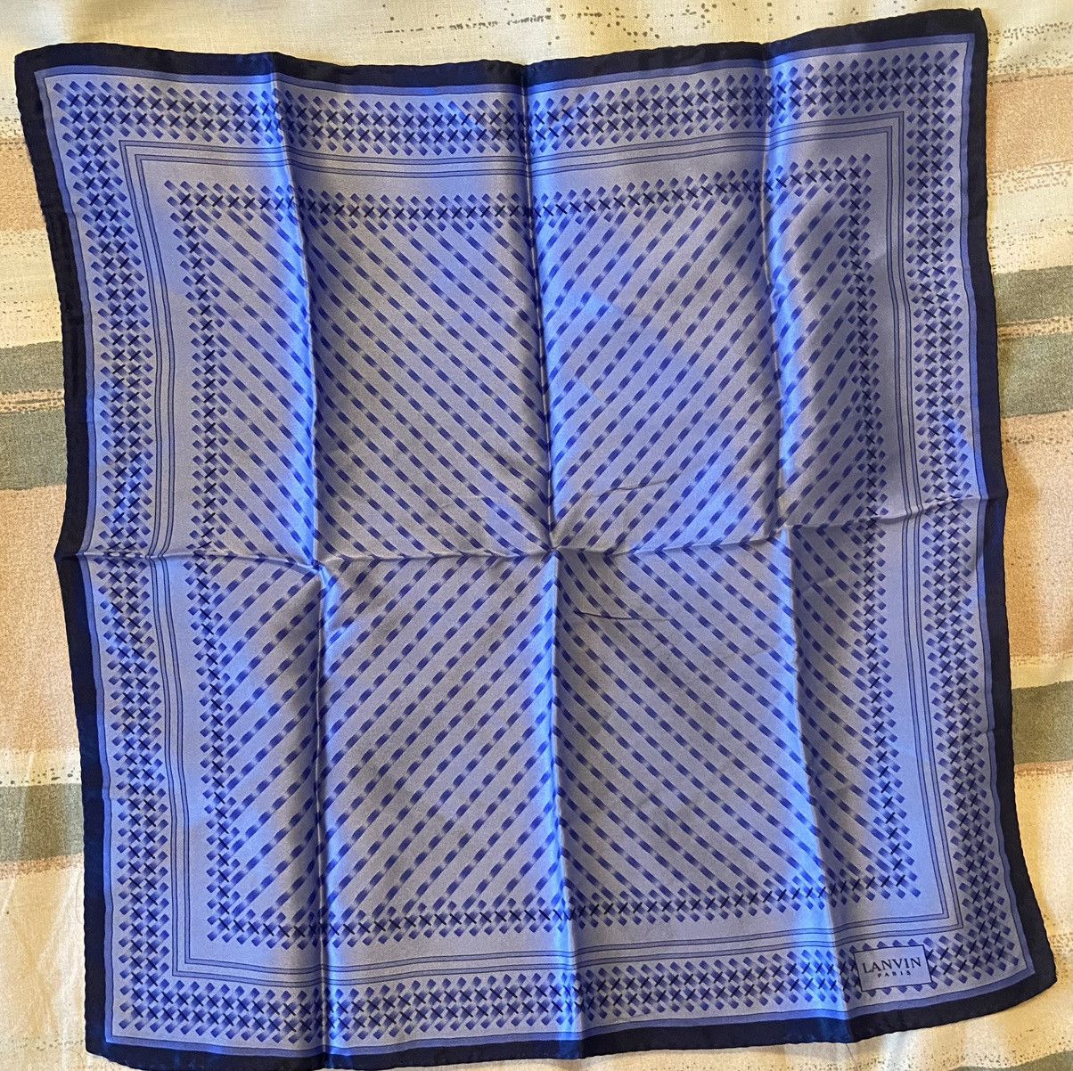 Vintage Lanvin vintage handkerchief classic silk pocketsquare Size ONE SIZE - 1 Thumbnail