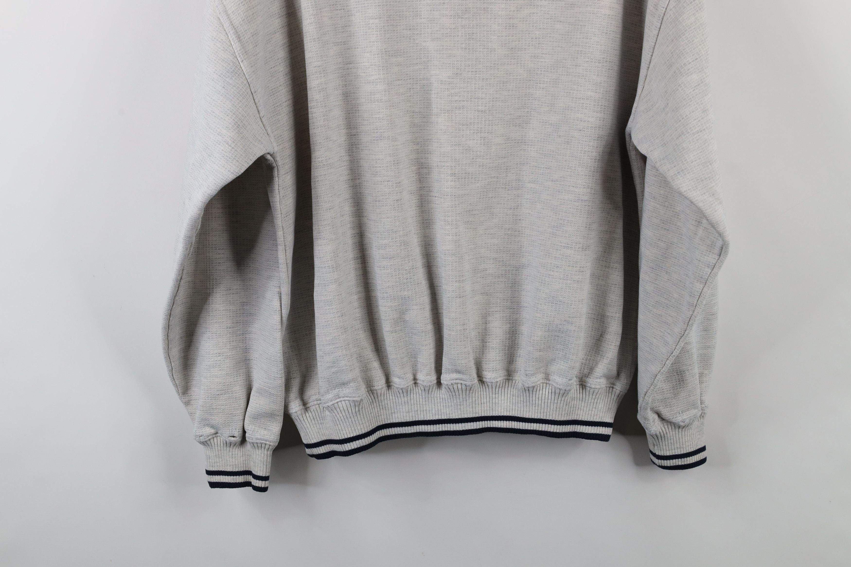 Vintage Vintage 90s Golf Course Thermal Knit V-Neck Sweatshirt Gray Size US M / EU 48-50 / 2 - 12 Thumbnail