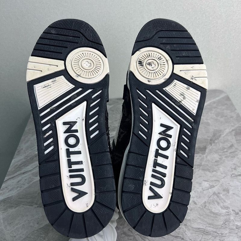 Louis Vuitton Louis Vuitton Trainer Panda Low Top Sneakers -2505 Size US 6 / IT 36 - 2 Thumbnail