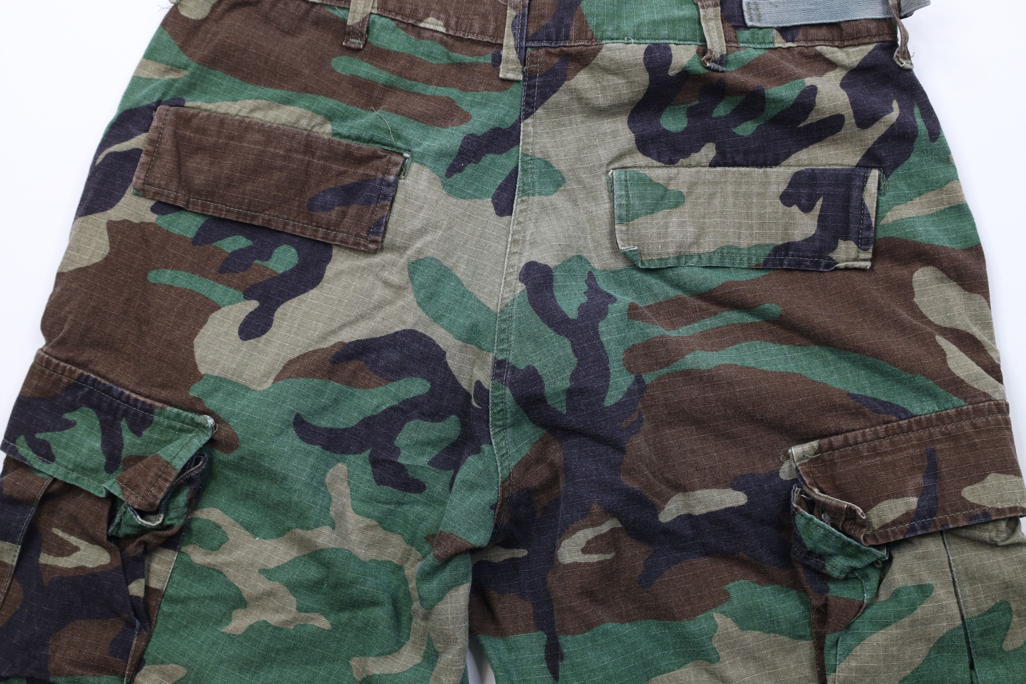Vintage Vintage 90s Streetwear Military Cargo Shorts Camouflage Size US 32 / EU 48 - 10 Thumbnail