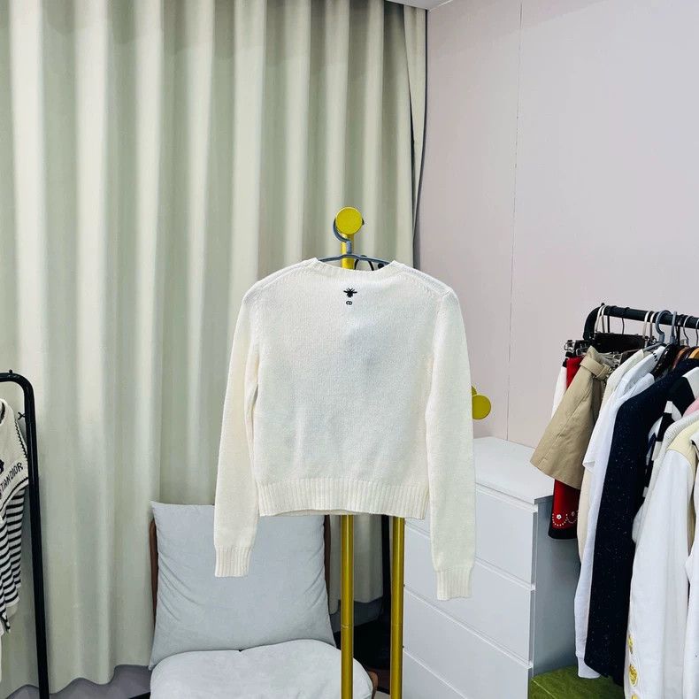Dior Dior Milk white bee embroidered animal flower cashmere swe Size XXS / US 00 / IT 34 - 2 Thumbnail