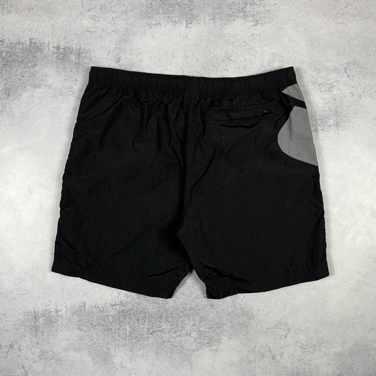 October's Very Own OVO October’s Very Own Big Logo Nylon Shorts Size US 36 / EU 52 - 18 Thumbnail