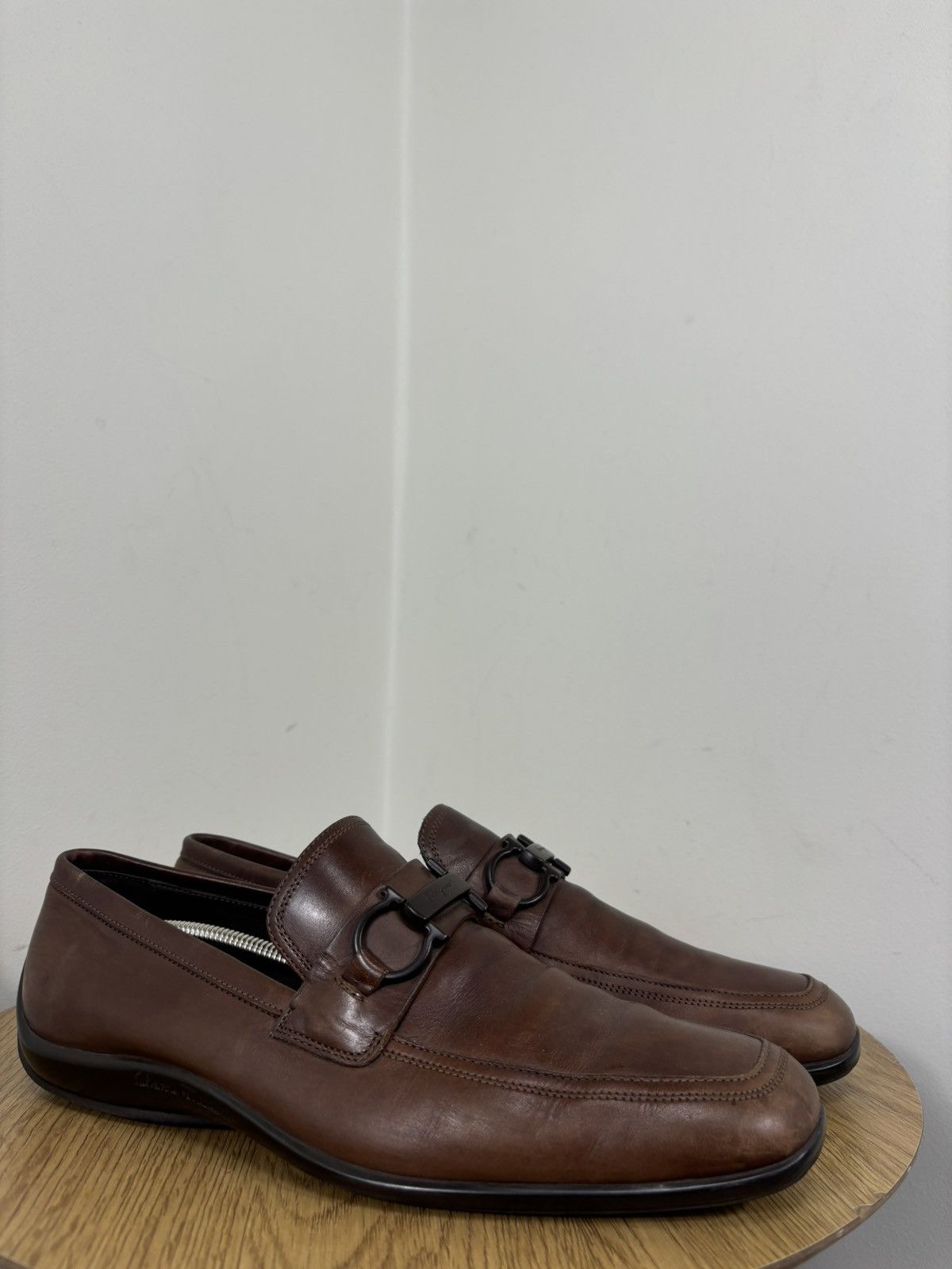 Salvatore Ferragamo Salvatore Ferragamo Men’s Dinamo Gancini Bit Leather Loafers Size US 8.5 / EU 41-42 - 5 Thumbnail