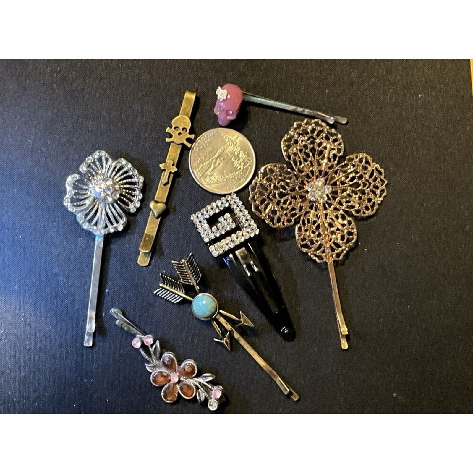 Other 7 Bobby Pins Different Types, Arrows, Skull, Flowers Size ONE SIZE - 7 Thumbnail