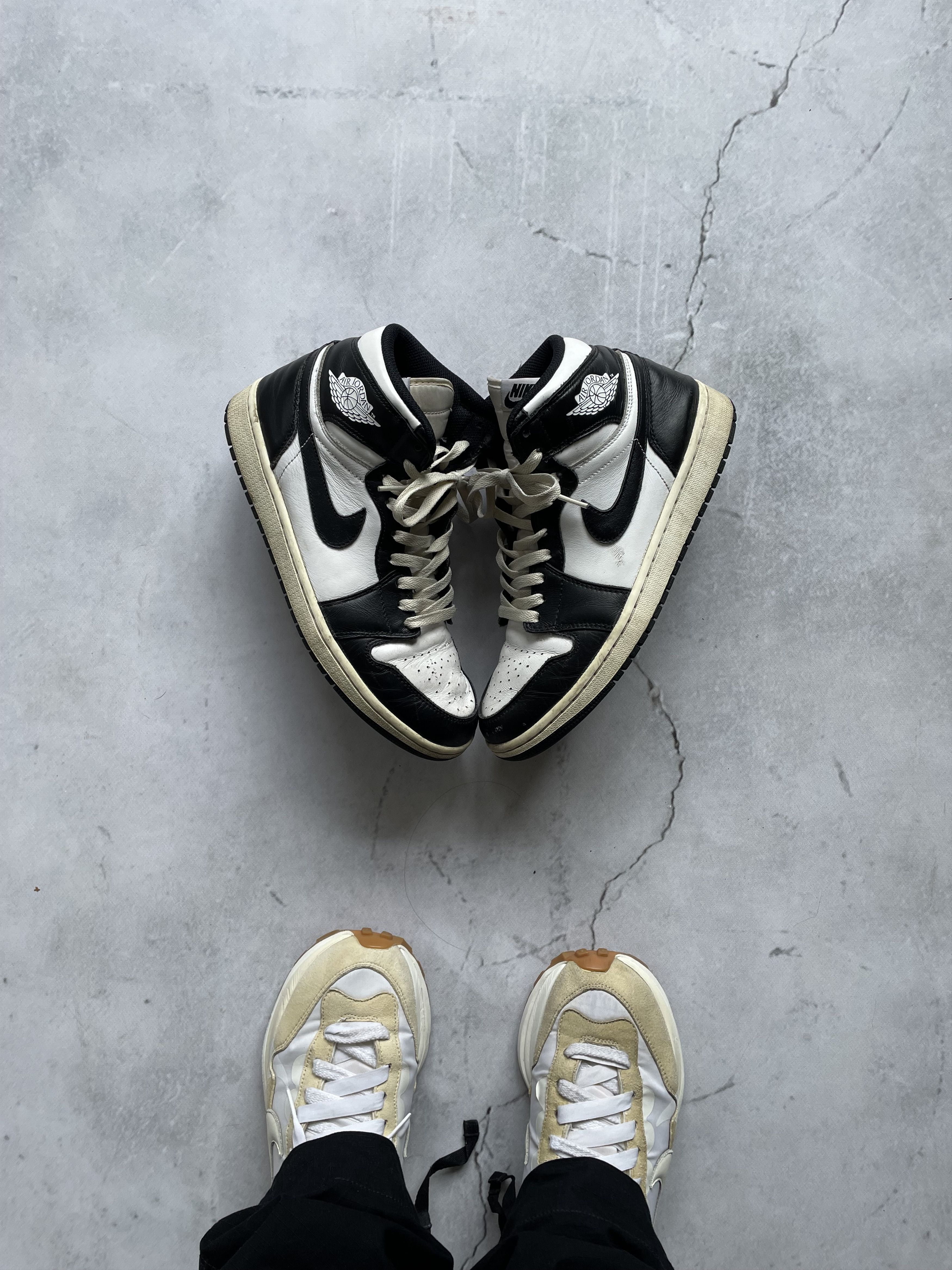 Nike Nike Air Jordan 1 High Black and White 2014 Size US 9.5 / EU 42-43 - 1 Thumbnail