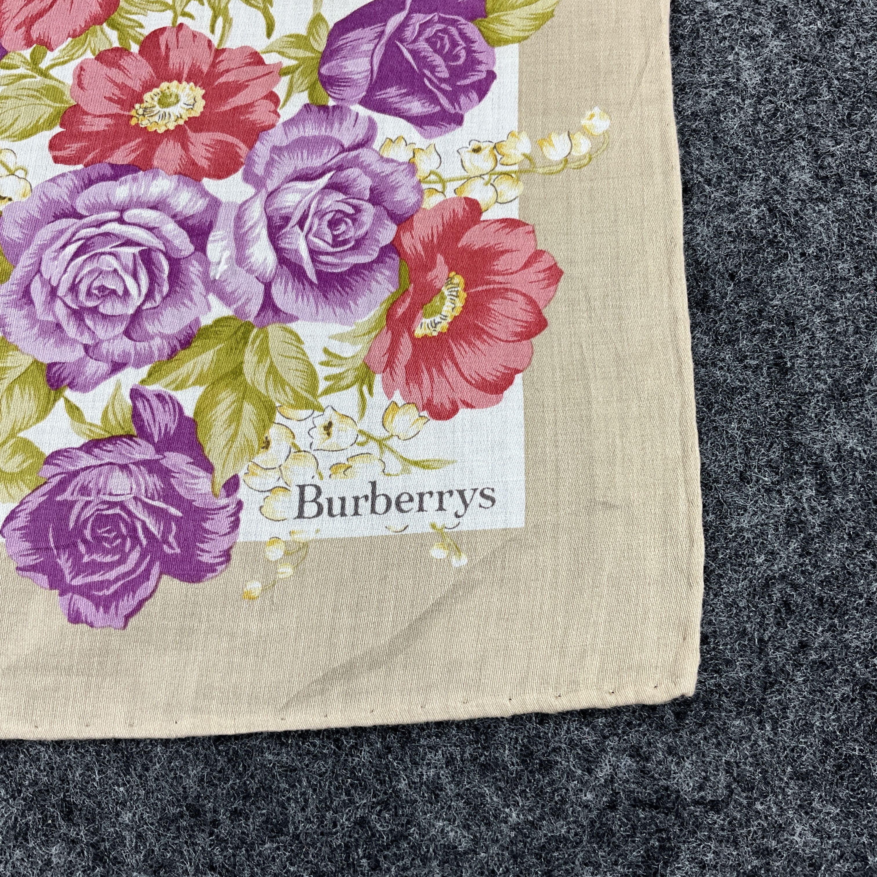 Burberry × Vintage Burberry Handkerchief / Bandana / Neckerchief B036 Size ONE SIZE - 3 Thumbnail