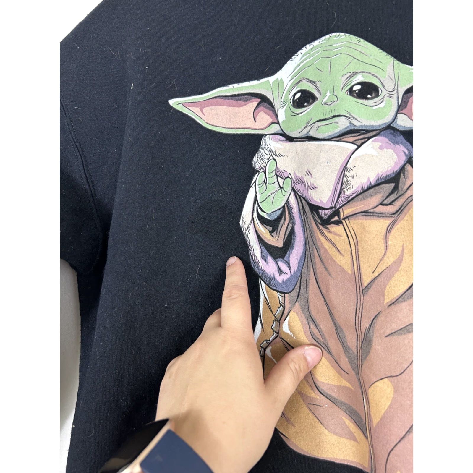 Star Wars Star Wars Mens M Mandalorian Grogu Crewneck Pullover Sweatshirt Black Mens Size US M / EU 48-50 / 2 - 5 Thumbnail