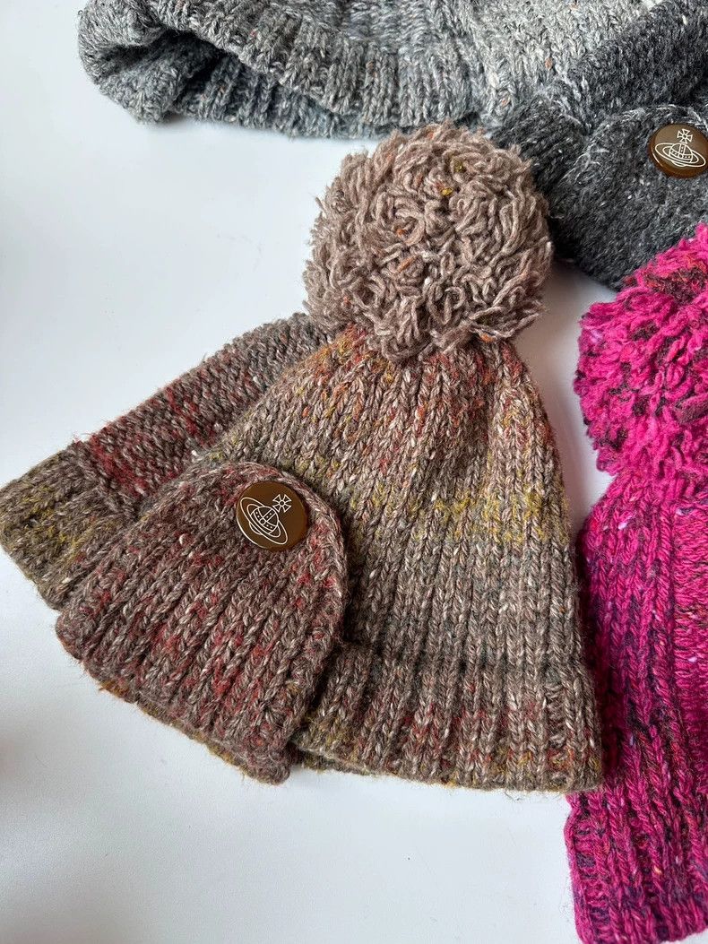 Vivienne Westwood Vivienne Westwood a knitted hat Size ONE SIZE - 1 Thumbnail