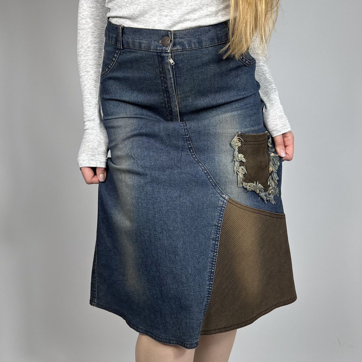 Japanese Brand Vintage Y2K Japanese Retro Midi Skirt 90s Style Size 27" / US 4 / IT 40 - 3 Thumbnail