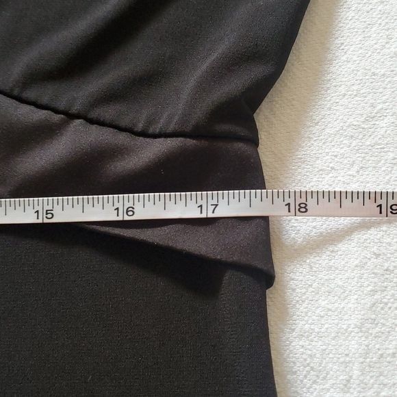 Designer BCBG Paris Vneck Cross Bodice Black 3/4 Sleeve Sz. XL Dress Size XL / US 12-14 / IT 48-50 - 10 Thumbnail