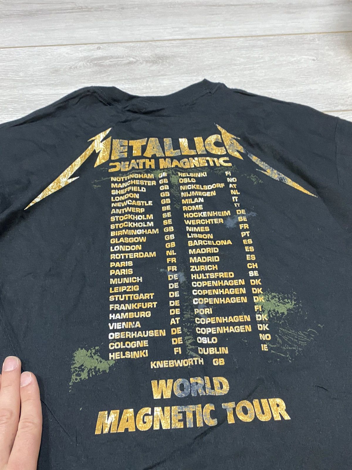 Metallica Metallica death magnet tour vintage graphic big print tee Size US L / EU 52-54 / 3 - 6 Thumbnail