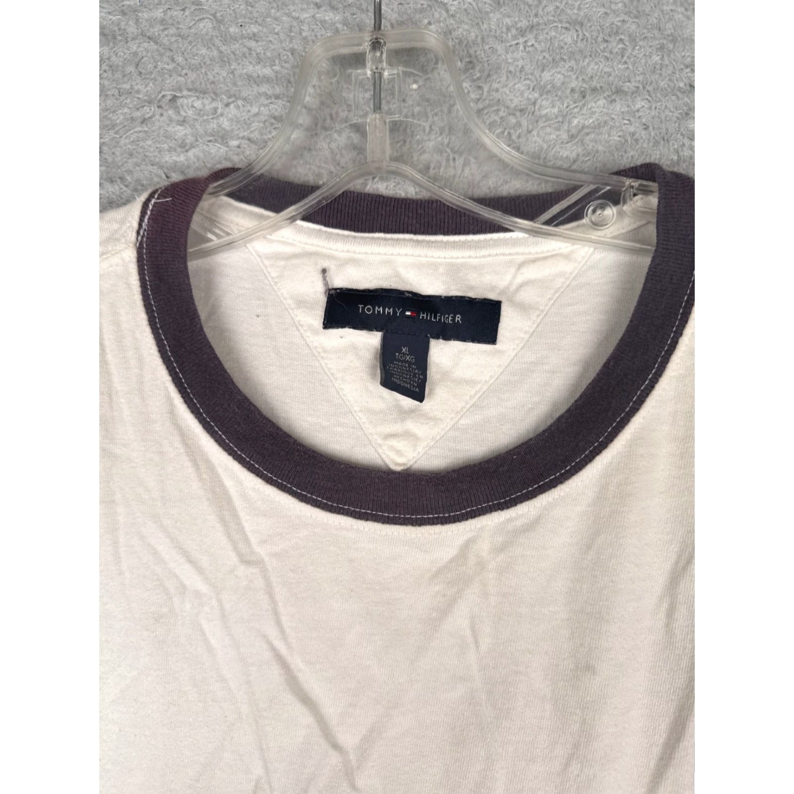 Tommy Hilfiger Tommy Hilfiger Shirt Adult XL White 100% Cotton Short Sleeve Crew Embroidered Logo Mens Size US XL / EU 56 / 4 - 7 Thumbnail