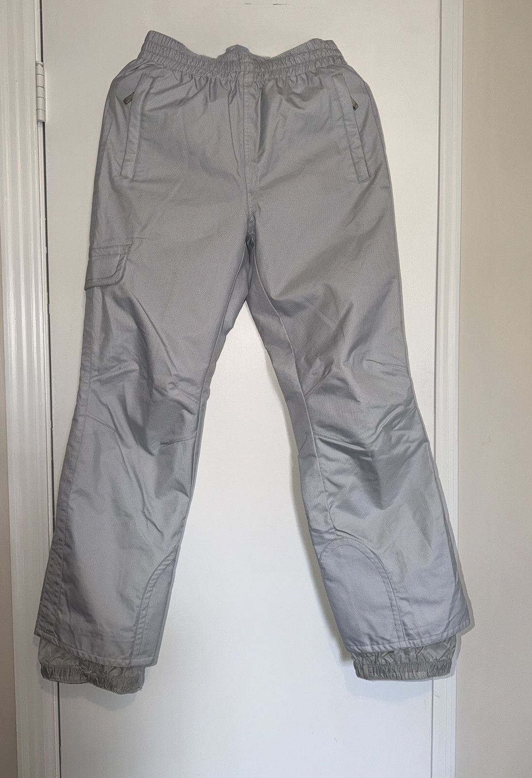 Obermeyer Obermeyer Womens Size 10 Telluride Ski Snowboard Pants Lined Size 32" / US 10 / IT 46 - 1 Thumbnail