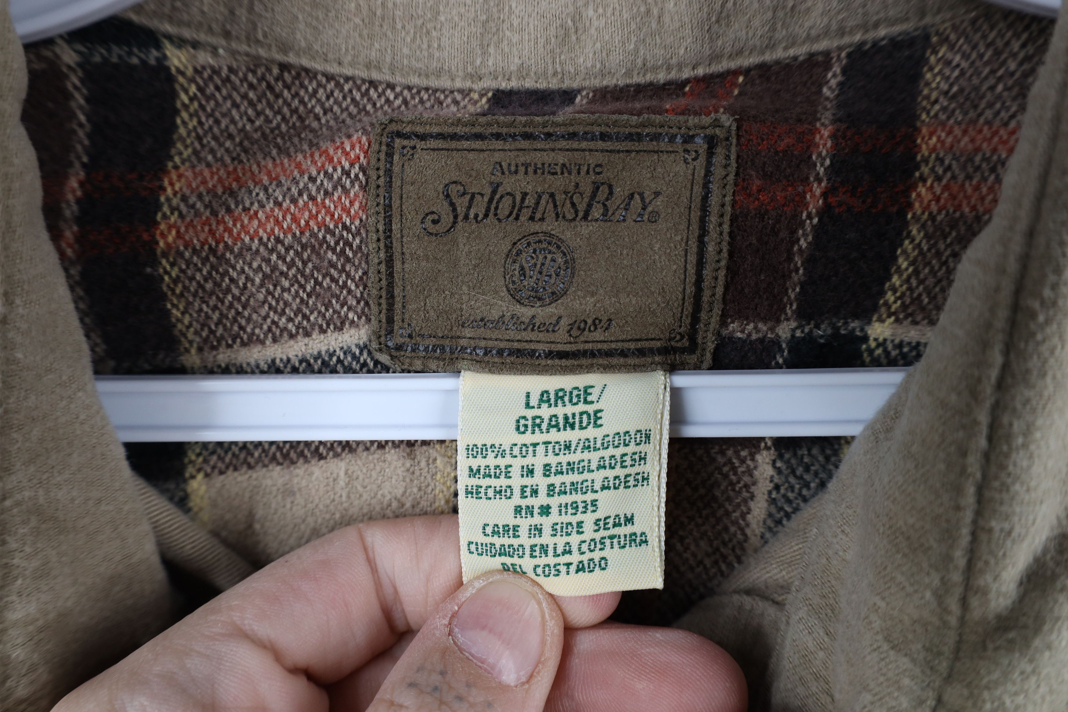 Vintage Vintage 90s Streetwear Heavyweight Cloth Button Shirt Size L / US 10 / IT 46 - 7 Thumbnail