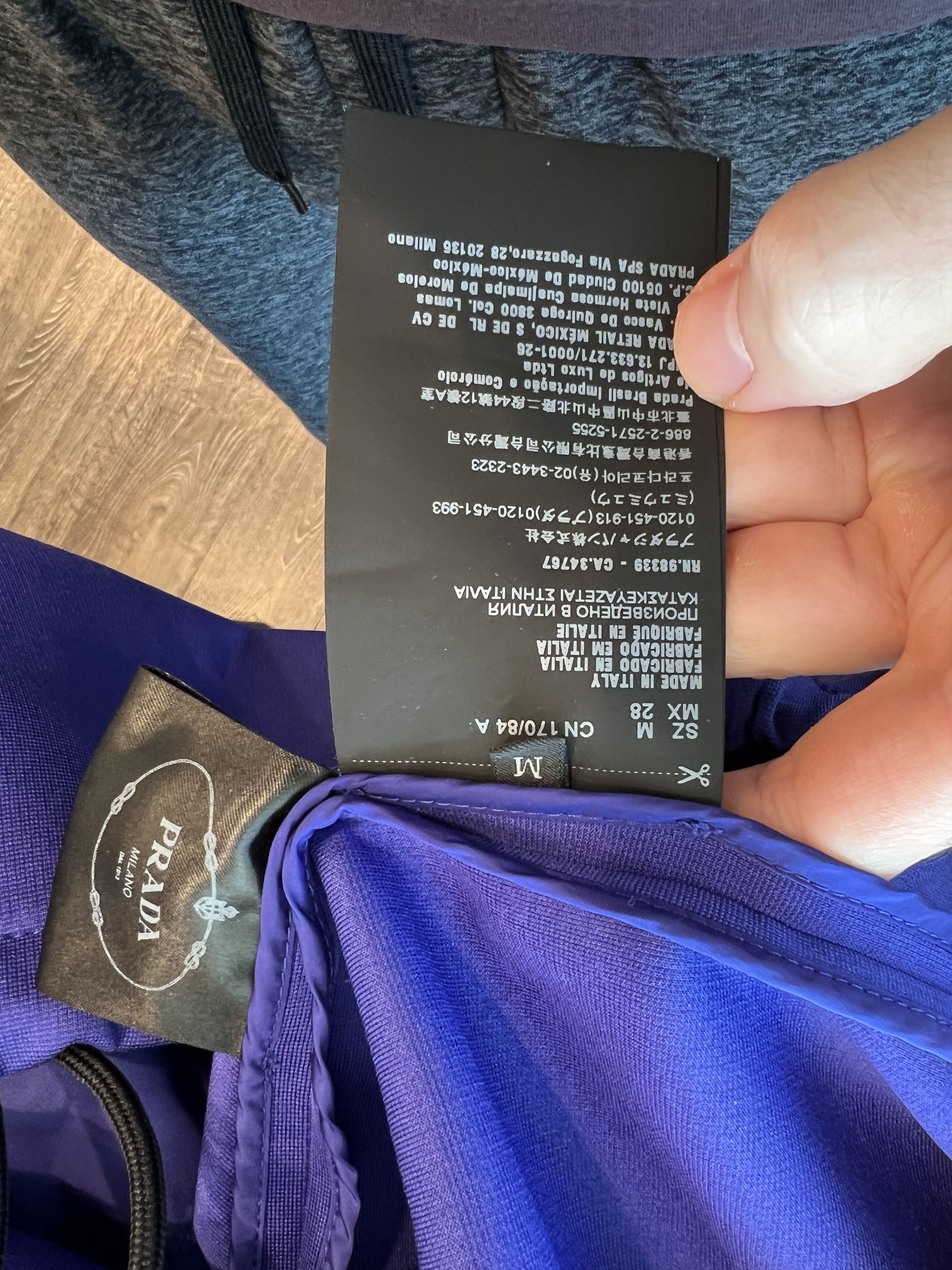 Prada Rare Legendary Purple Prada Hoodie Size US L / EU 52-54 / 3 - 4 Thumbnail