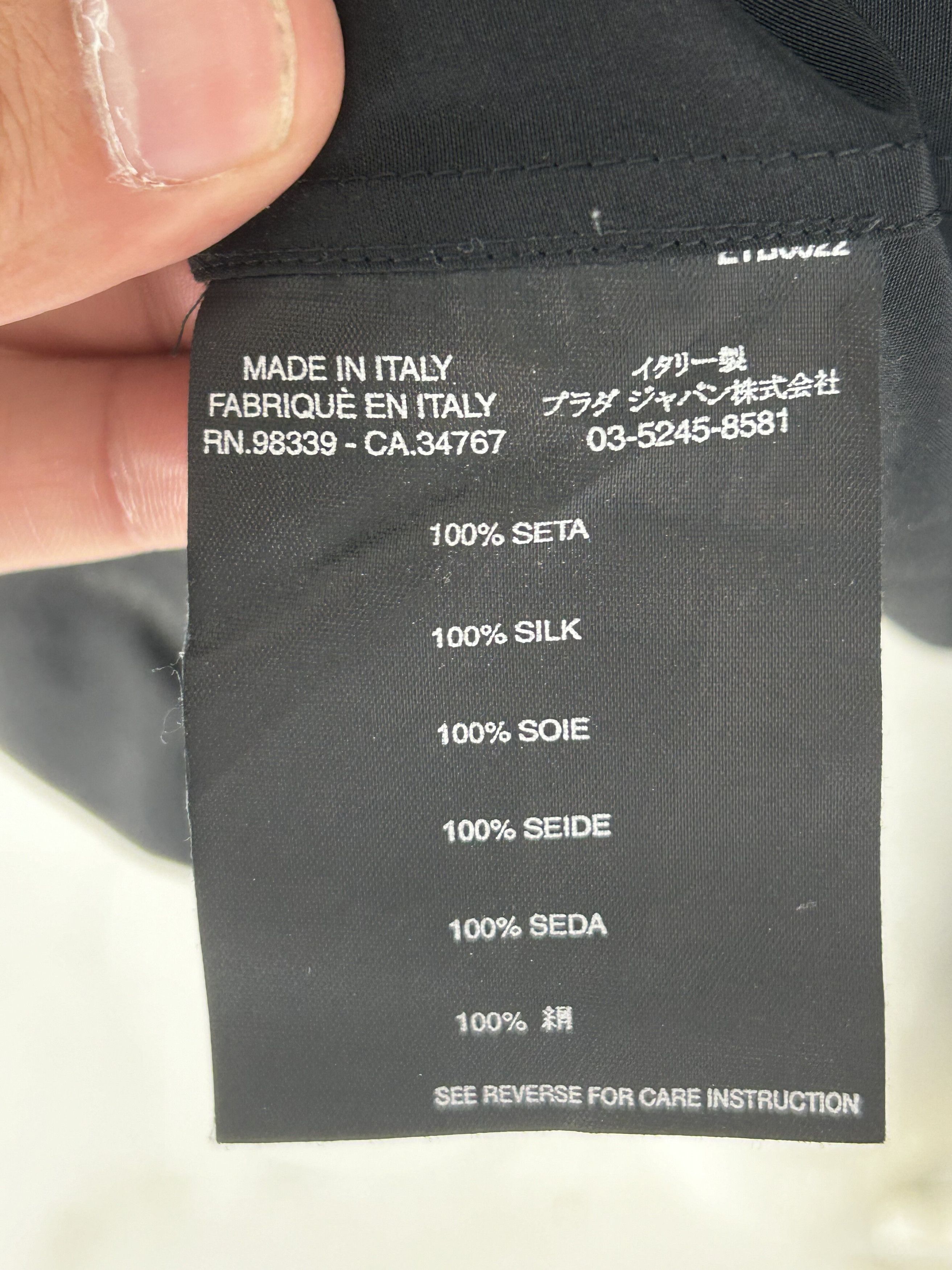 Prada PRADA CLASSIC BLACK SILK DRESS SHIRT Size US L / EU 52-54 / 3 - 5 Thumbnail