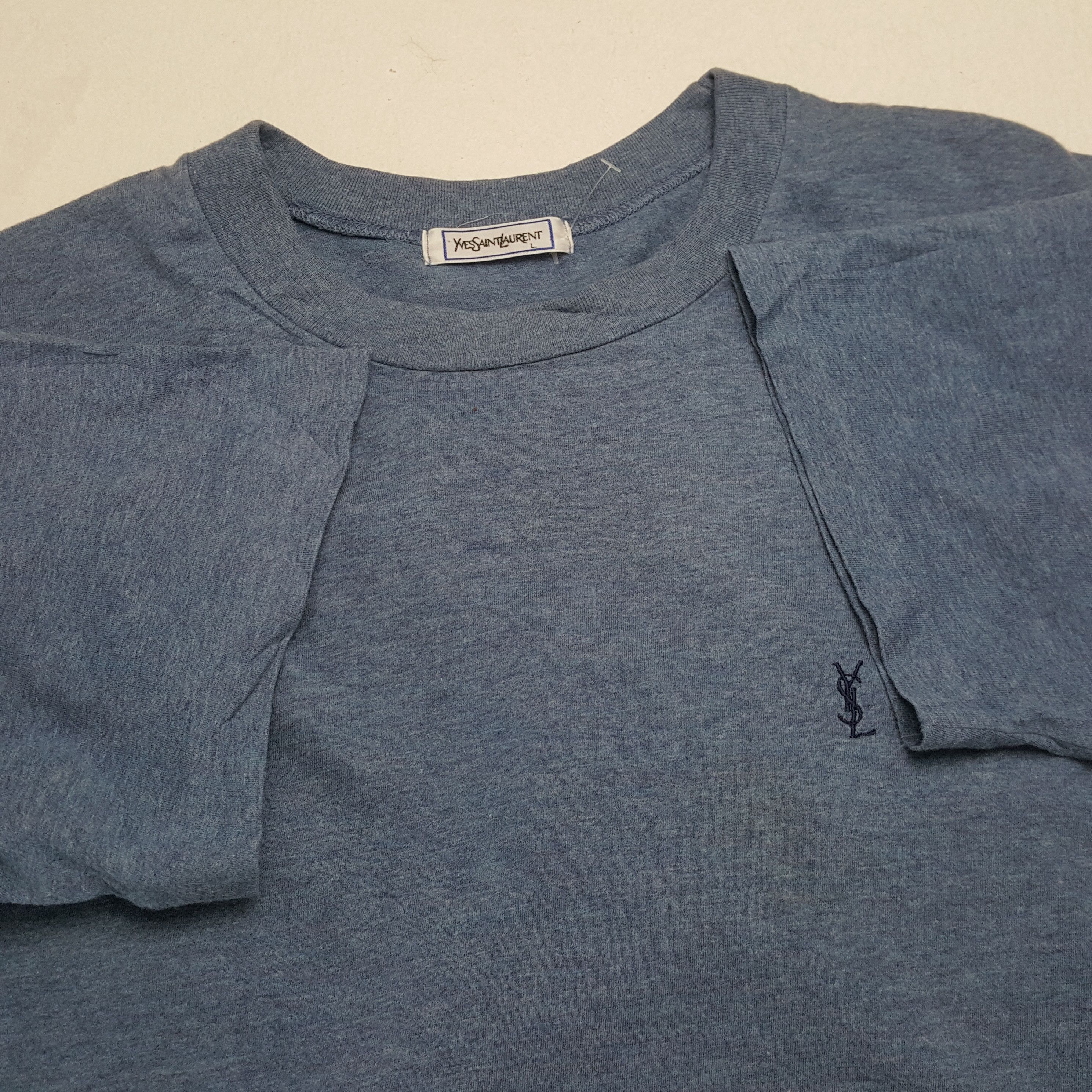 Vintage × Yves Saint Laurent Vintage YVES SAINT LAURENT Italian Brand Small Logo T-Shirts Size US M / EU 48-50 / 2 - 6 Thumbnail