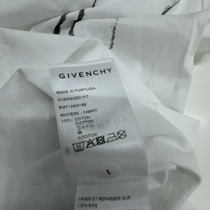 Other Givenchy Givenchy Graphic Print Casual Short Sleeve TShirt Size US XXL / EU 58 / 5 - 3 Thumbnail