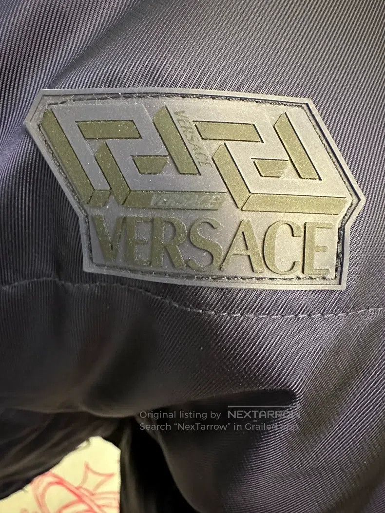 Versace Versace Vests are worn on both sides Size US XL / EU 56 / 4 - 4 Thumbnail