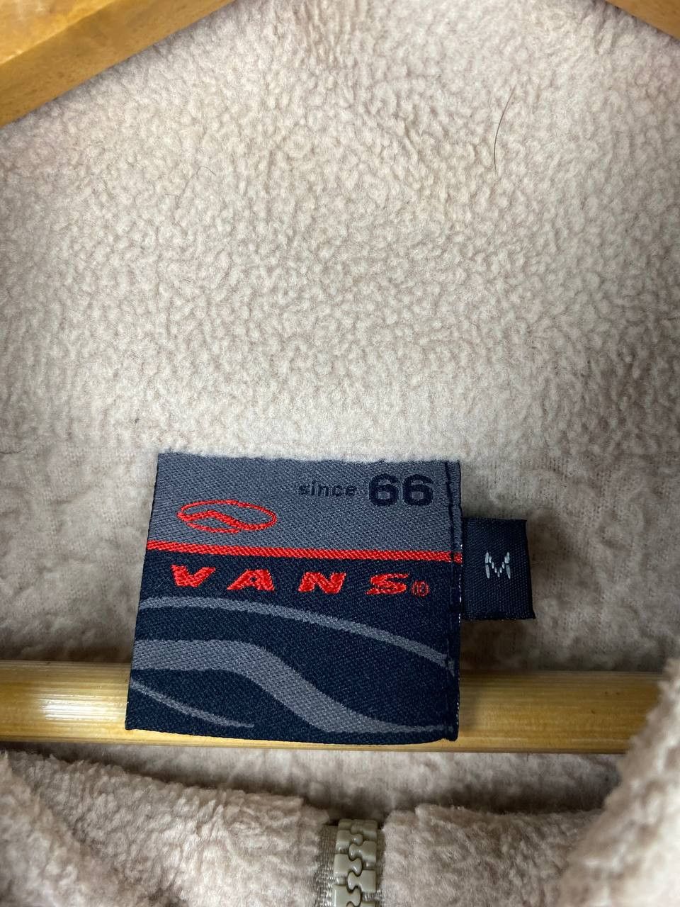 Vans vintage vans velvet sweater nice design Size US M / EU 48-50 / 2 - 6 Thumbnail
