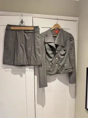 Vivienne Westwood Vivienne Westwood Gray Collarless Business Suit Size S / US 4 / IT 40 - 1 Thumbnail