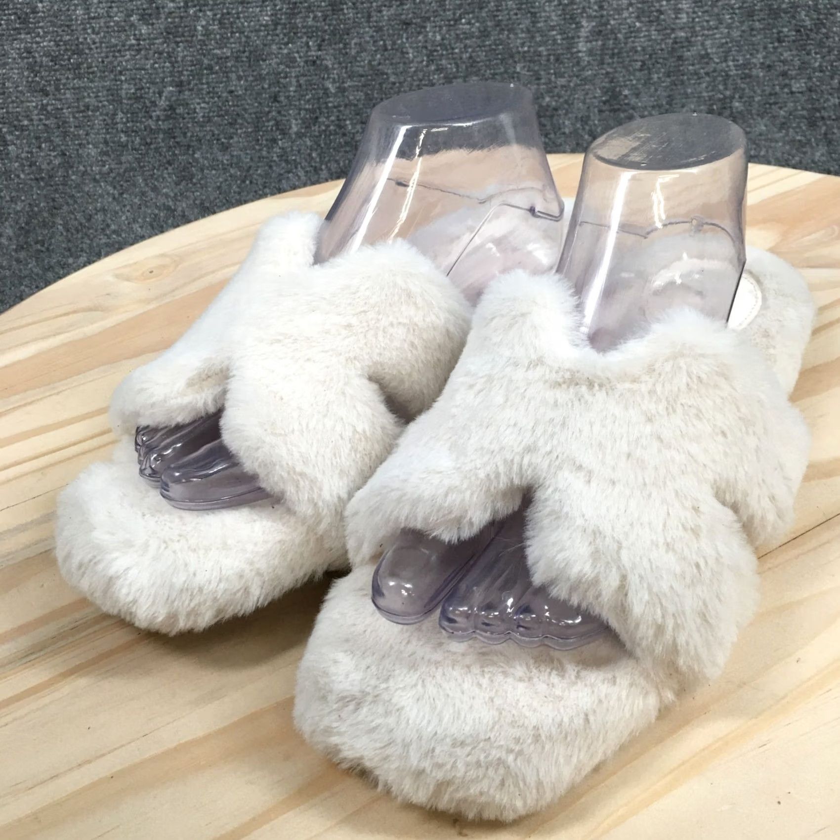 Vintage A New Day Sandals Womens 11 Stars Above Fuzzy Slide White Faux Fur RN17730 NEW Size US 9 / IT 39 - 3 Thumbnail