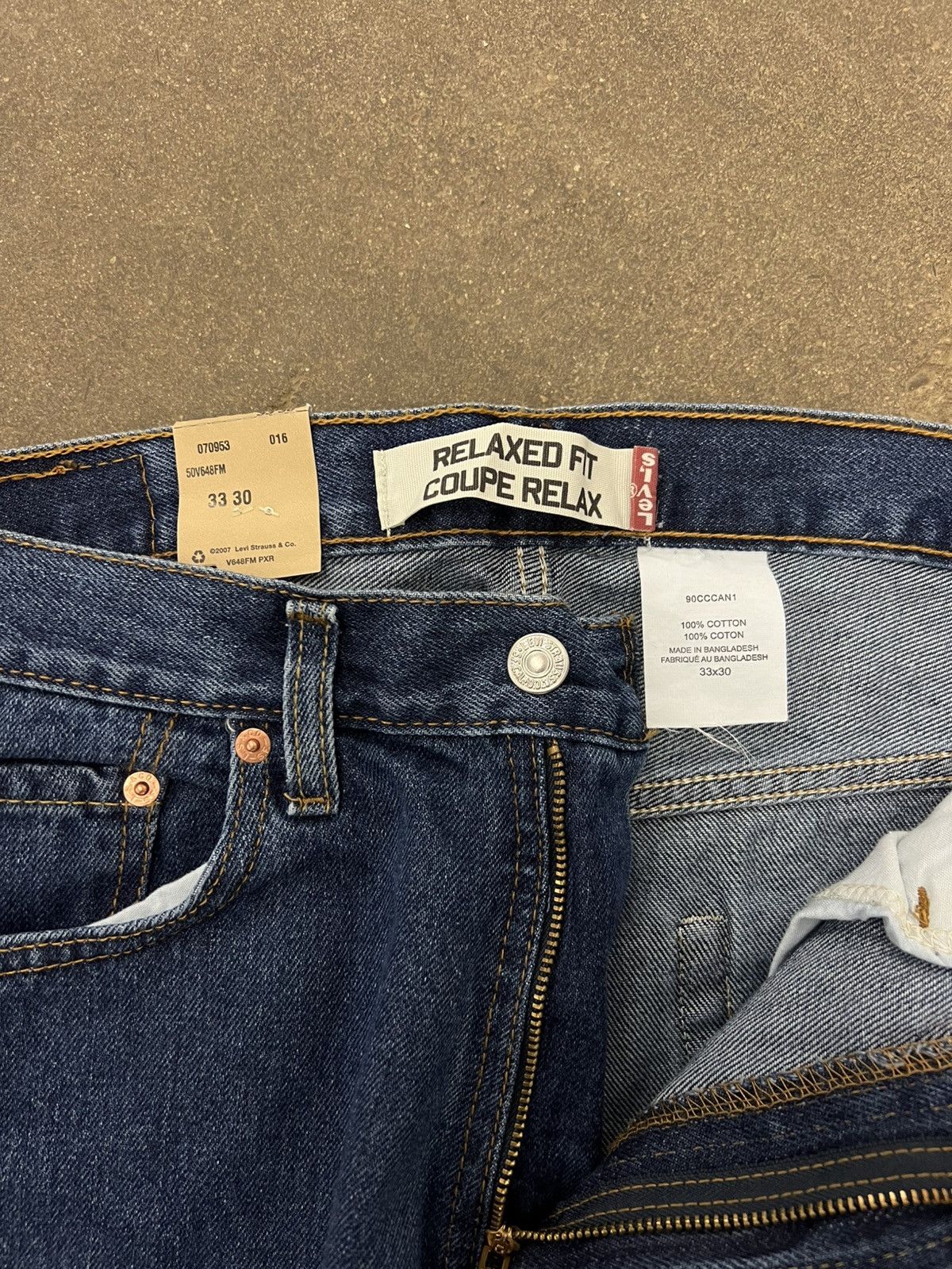 Levi's × Vintage 2007 Levi’s 550 Relaxed Fit Denim Jeans DEADSTOCK Size US 33 - 5 Thumbnail
