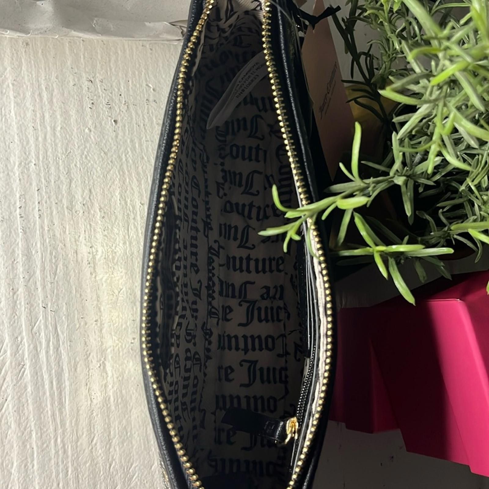 Juicy Couture Jeans Juicy Couture Poker Face Black And Gold Baguette Bag Size ONE SIZE - 5 Thumbnail