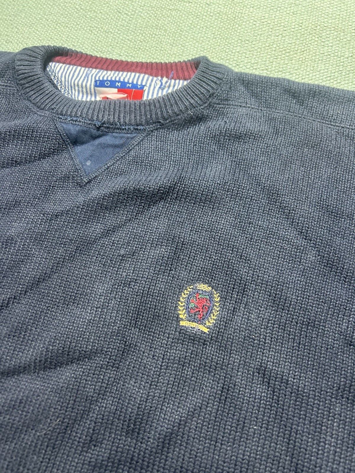 Tommy Hilfiger Vtg Tommy Hilfiger cotton knit sweater chunky heavy crest XL Size US XL / EU 56 / 4 - 3 Thumbnail