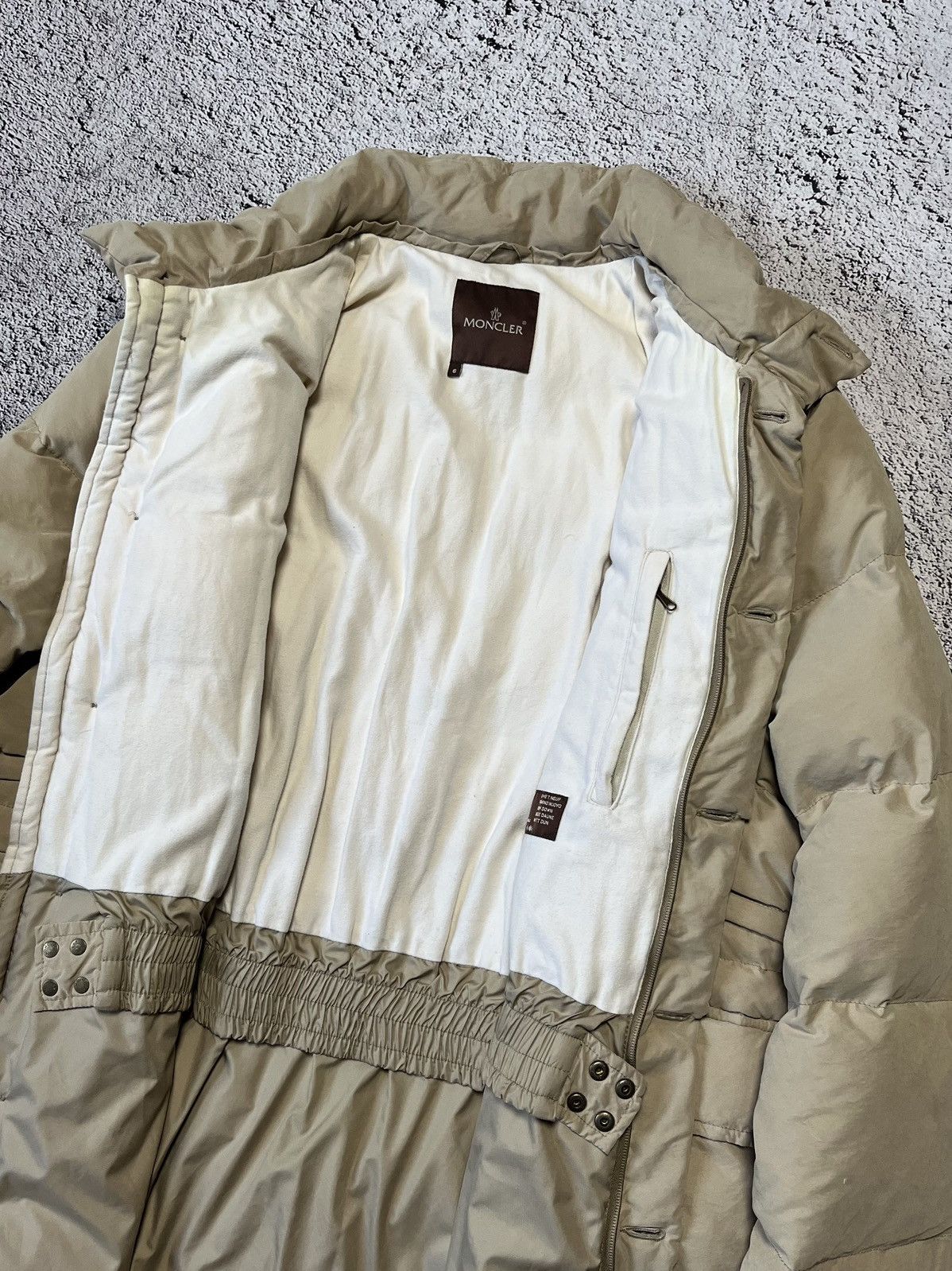 Moncler Vintage Moncler Down Puffer Jacket Beige Mens Size 6 Size US XL / EU 56 / 4 - 9 Thumbnail