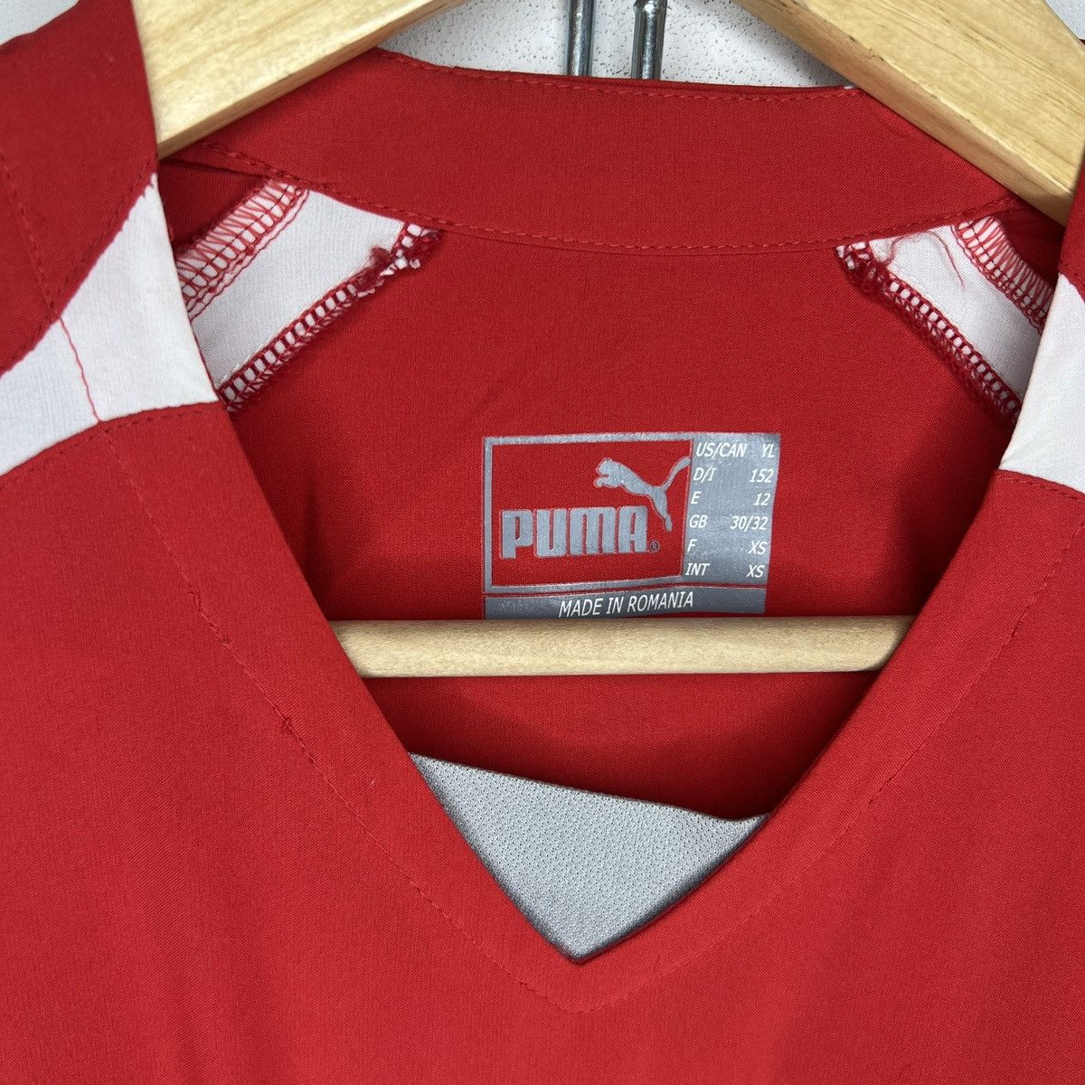 Puma × Vintage Vintage Stuttgart 2004 2006 football jersey Longsleeve Size US S / EU 44-46 / 1 - 5 Thumbnail